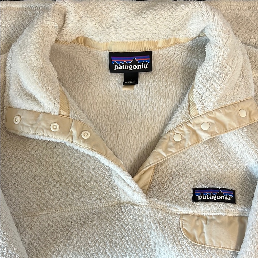 Patagonia Off-White Snap-T Fleece